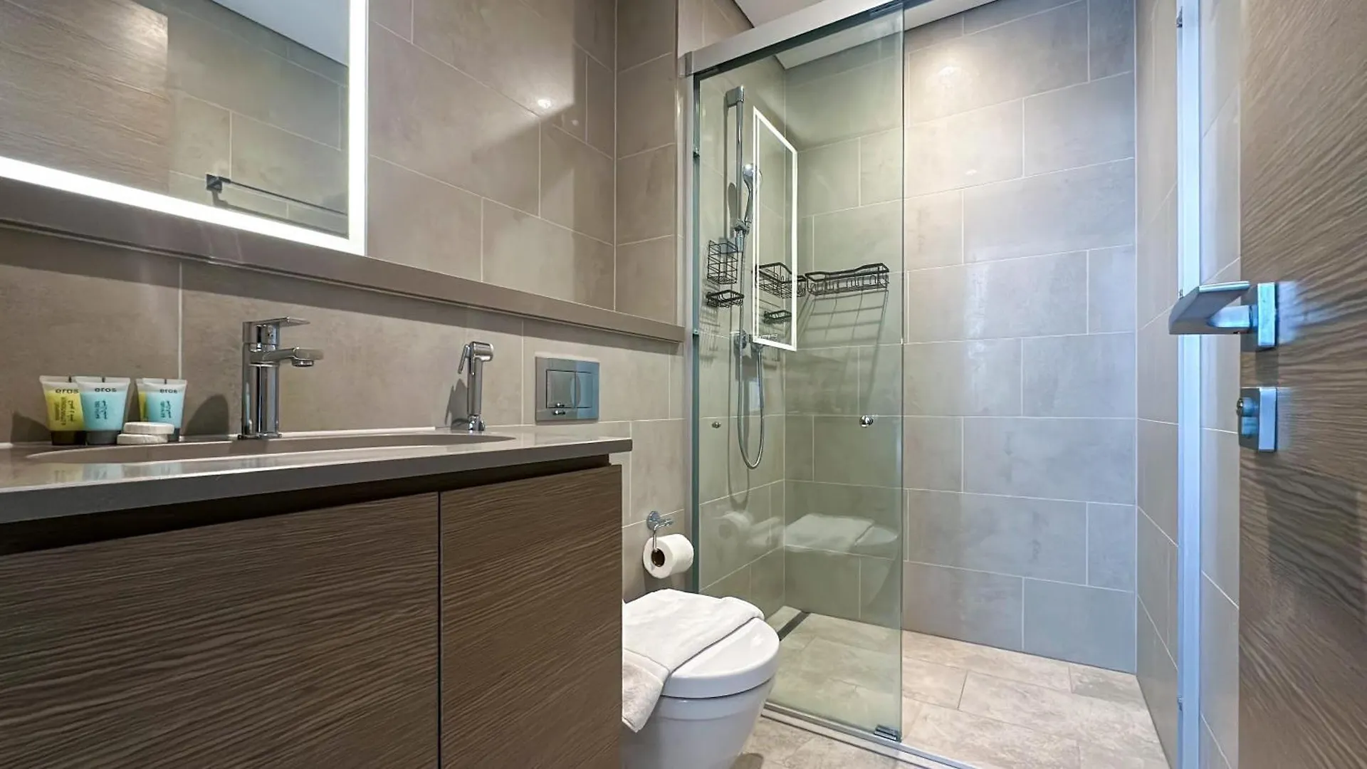 Spacious 2Br, Sobha Waves, Family-Friendly Stay - 3Ab11 Dubai United Arab Emirates